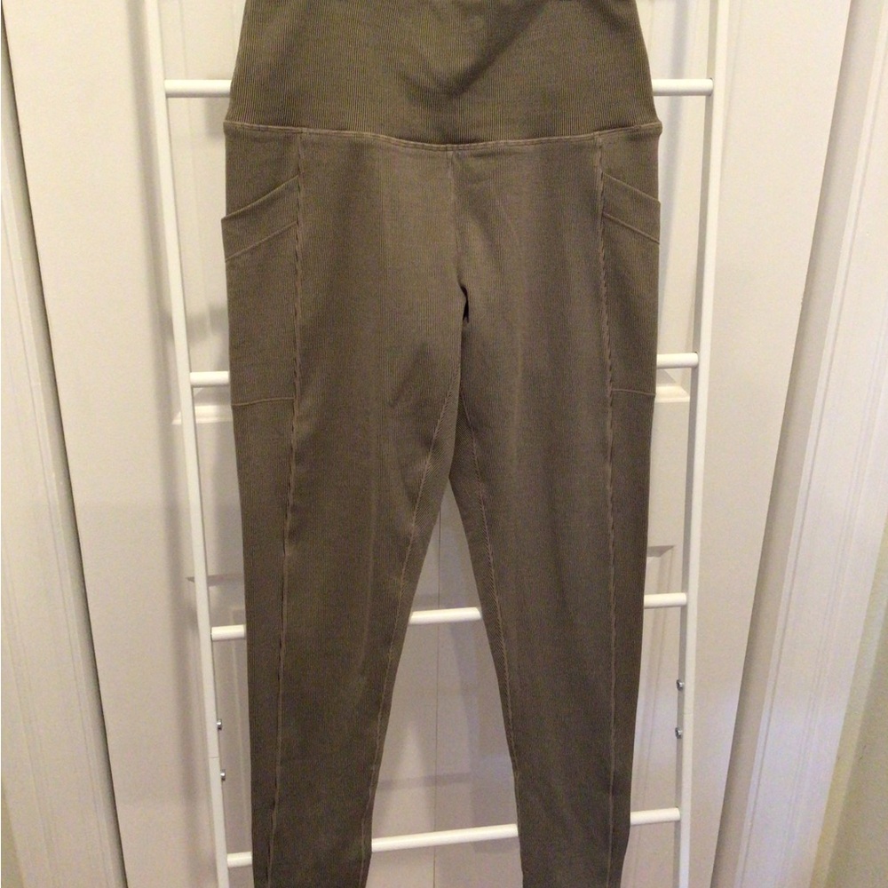 Prana Leggings Size M - Picture 6 of 8